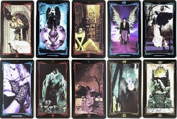 Anjo de asas escuras em ambiente g&oacute;tico, no estilo do Dark Angels Tarot