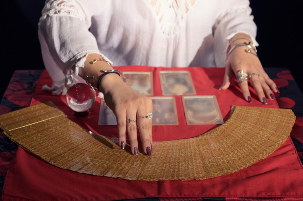 Cartas dos Arcanos Maiores dispostas em sequ&ecirc;ncia, representando a Jornada do Louco