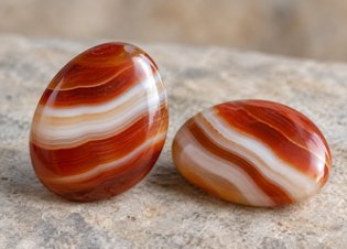 Pedra Sard�nica: Significado e Como Usar